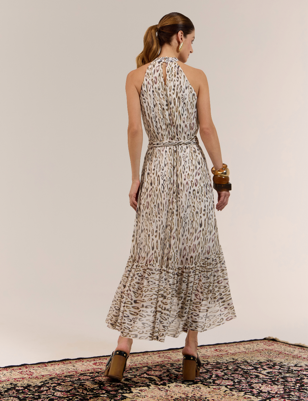Vestido Midi Animal Print em Tule