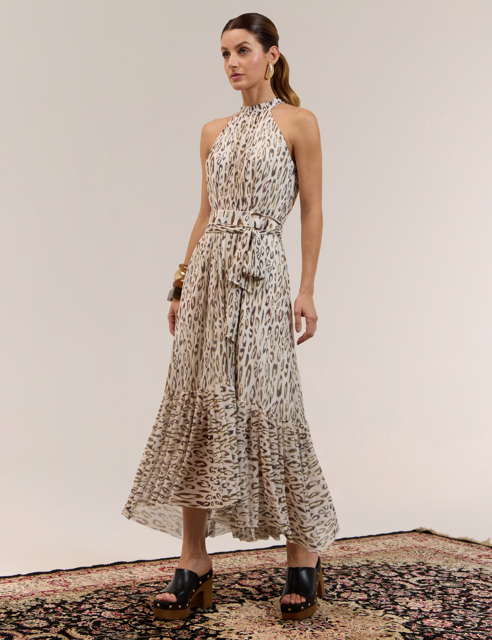 Vestido Midi Animal Print em Tule