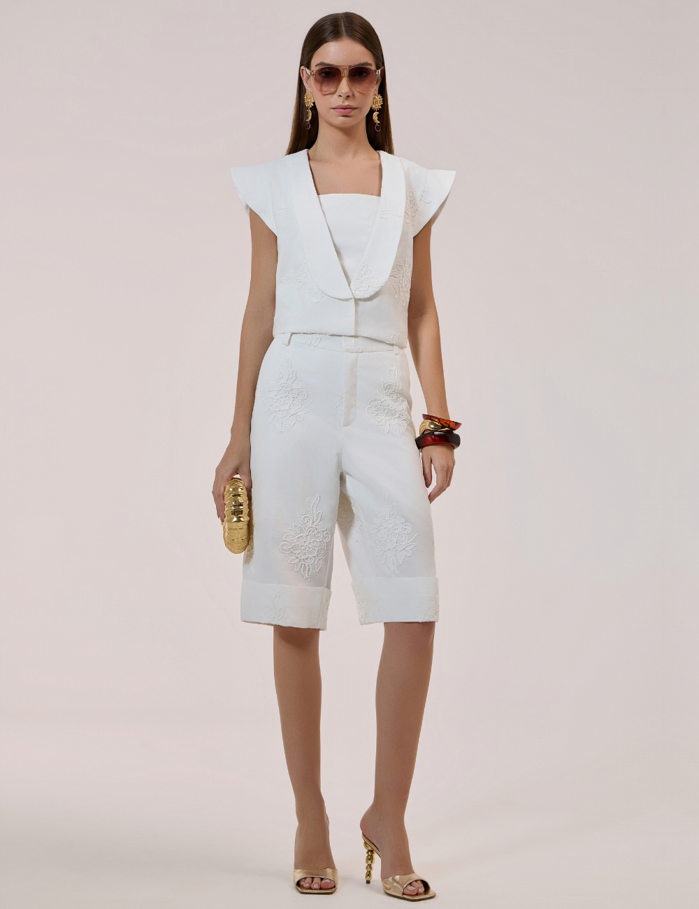 Conjunto Off White com Bordados