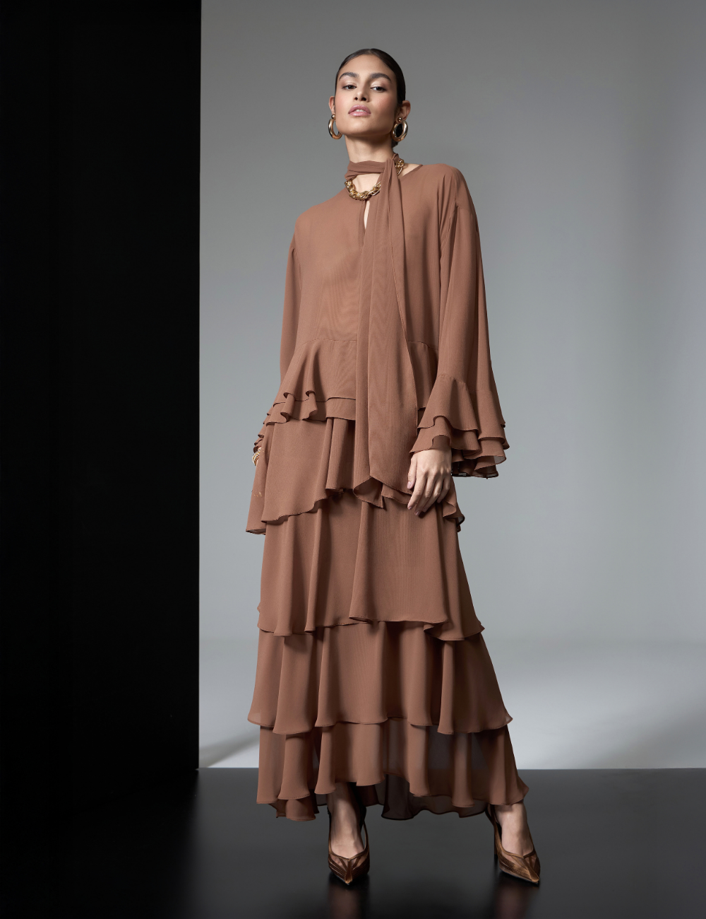 Saia Longa Marrom com Babados em Camadas