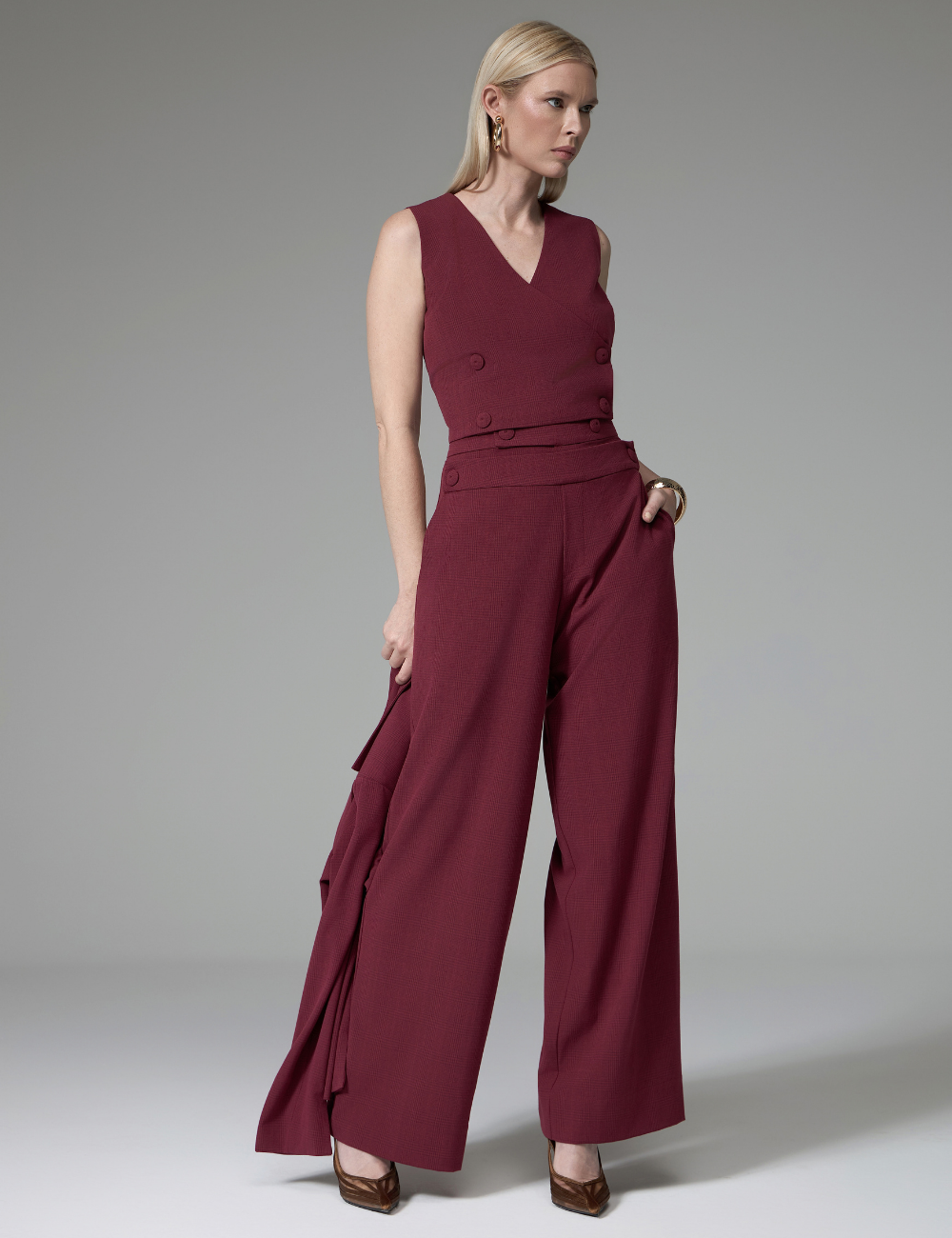 Conjunto Vinho com Botões