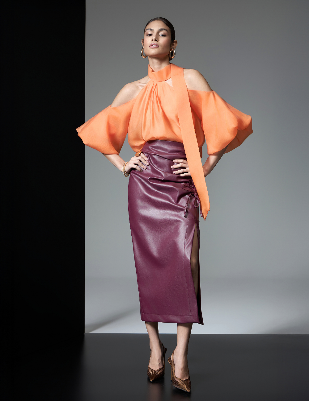 Blusa Laranja com Mangas Bufantes