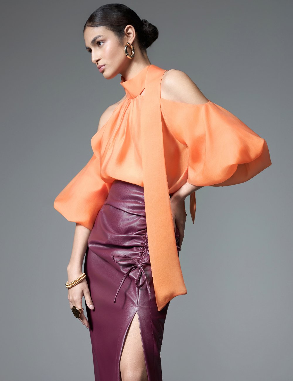 Blusa Laranja com Mangas Bufantes