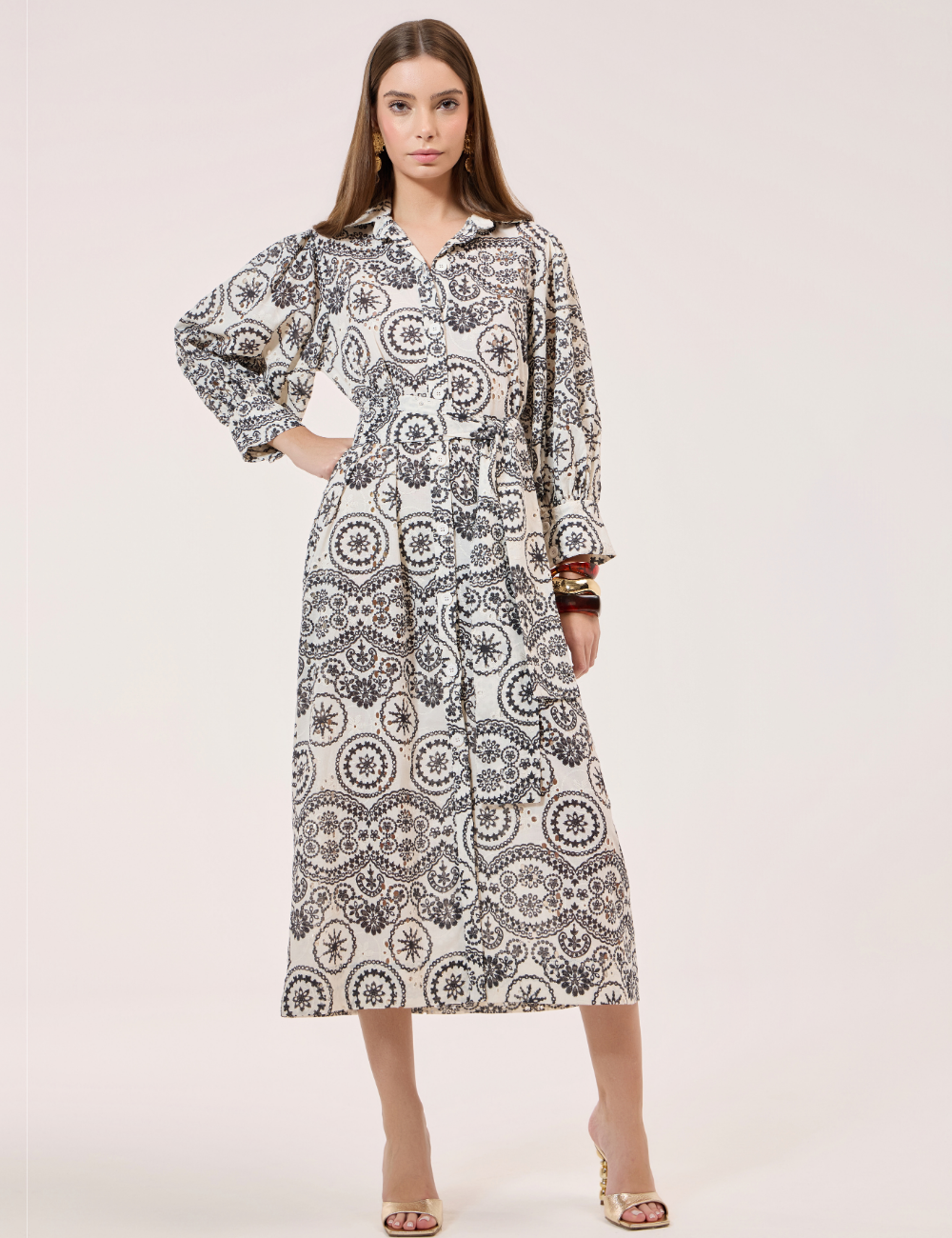 Chemise Longo Bordado com Botões