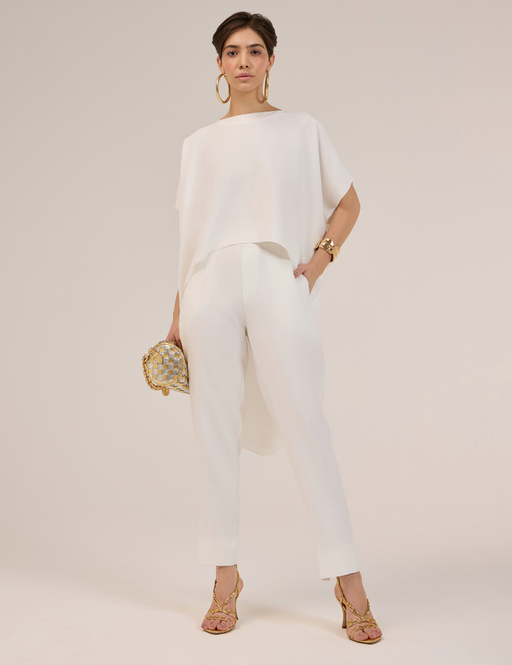 Conjunto Off White com Pontas