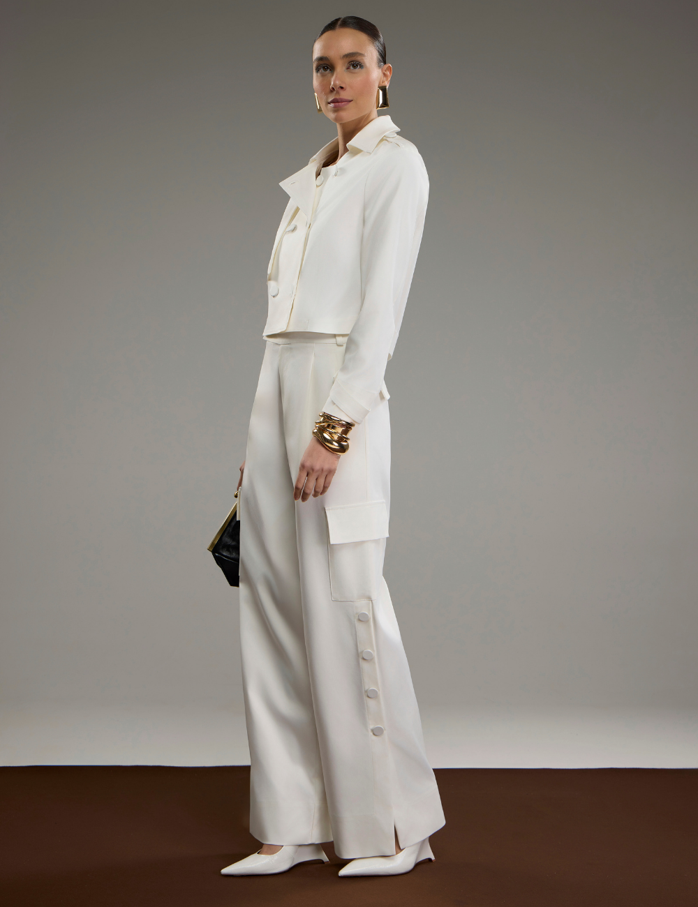 Calça Reta Off White com Botões