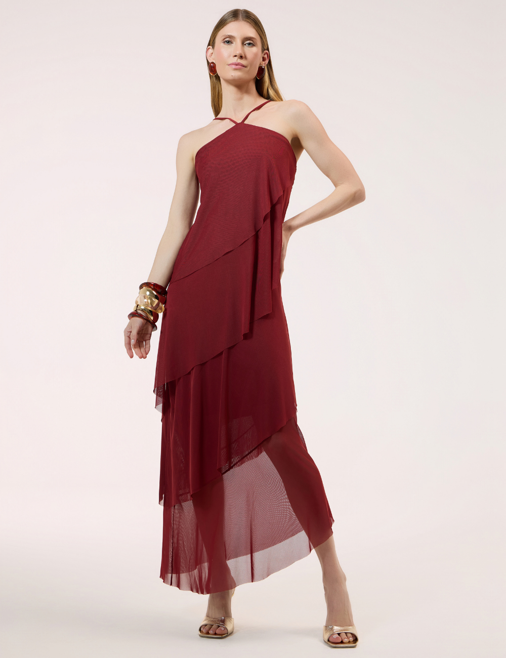 Vestido Longo Bordô Assimétrico em Tule
