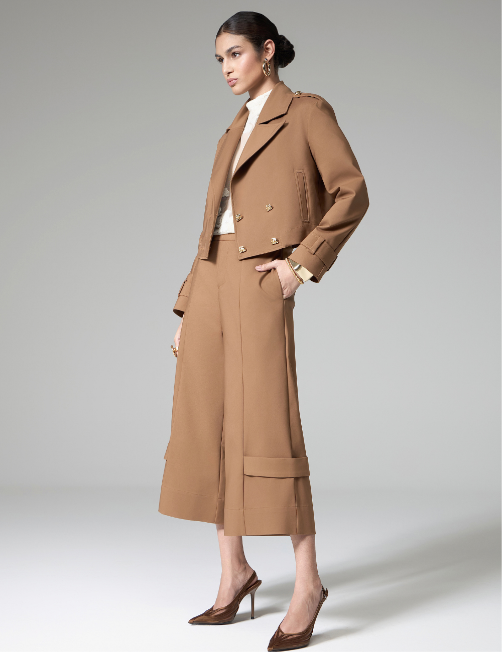 Calça Pantacourt Caramelo