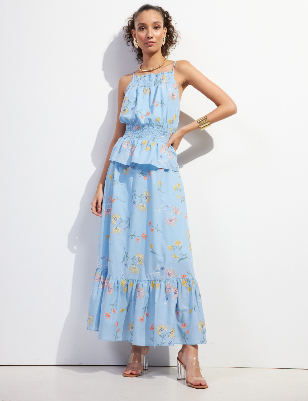 Vestido Longo Azul Claro com Bordados