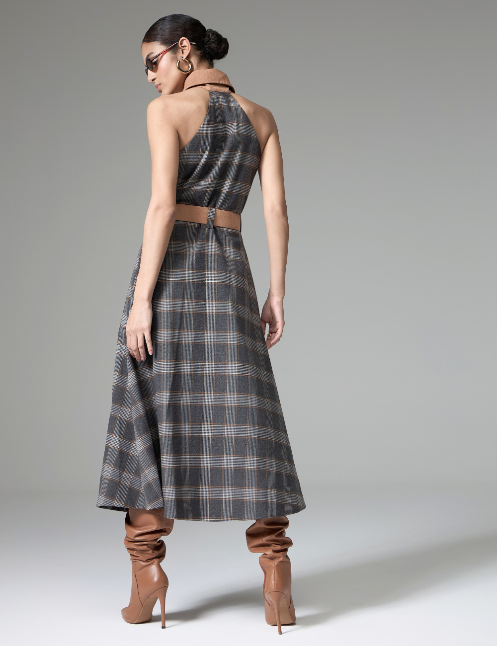 Vestido Longo Xadrez com Recortes