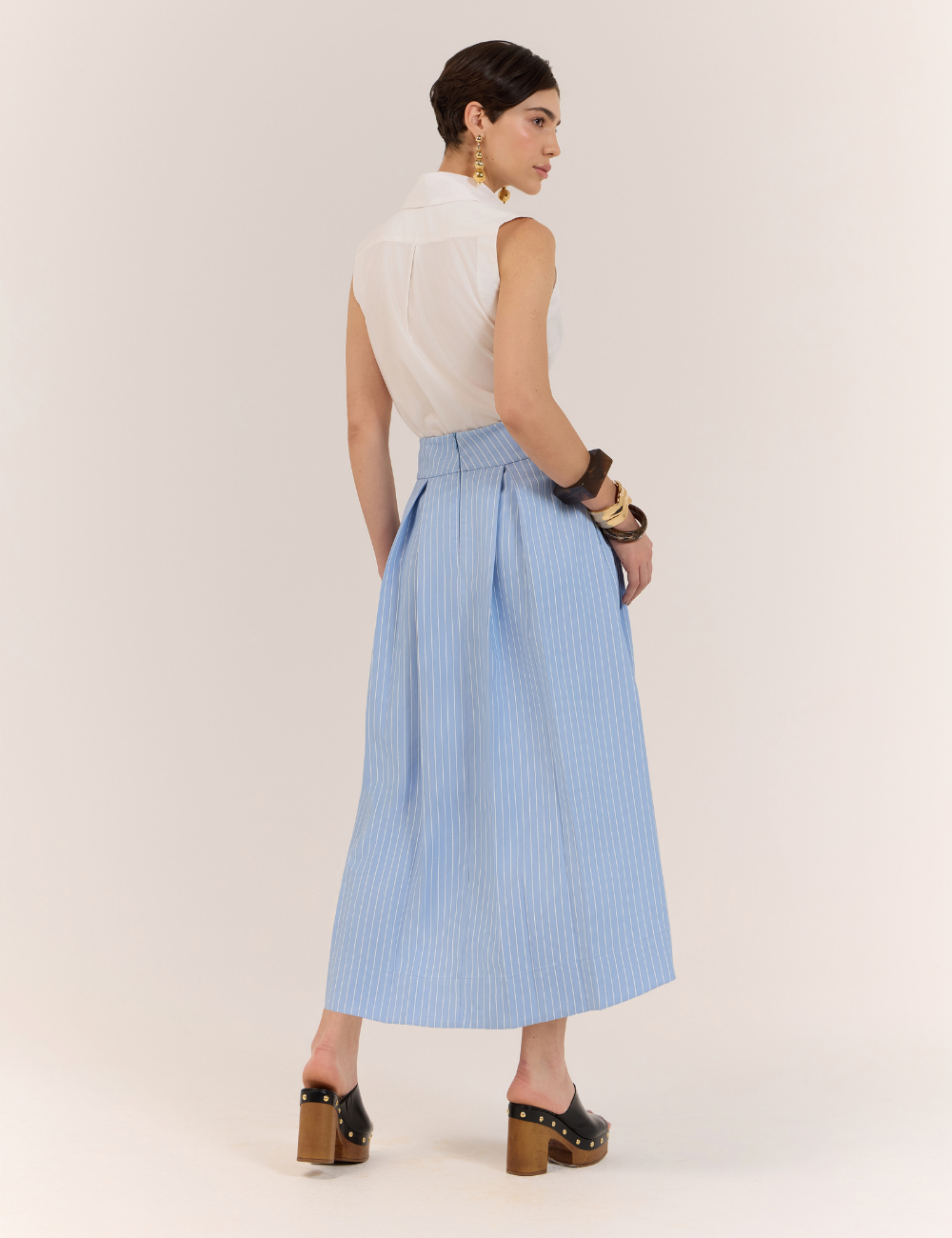 Camisa Off White com Maxi Flor