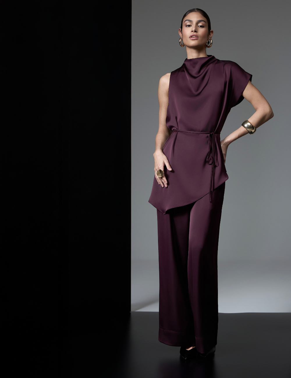 Conjunto Roxo Assimétrico em Cetim