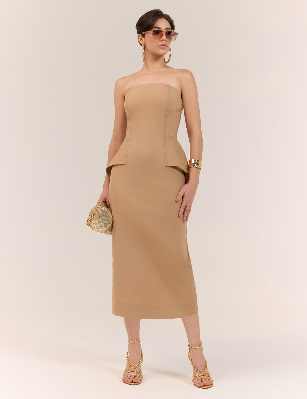 Vestido Midi Bege sem Alças