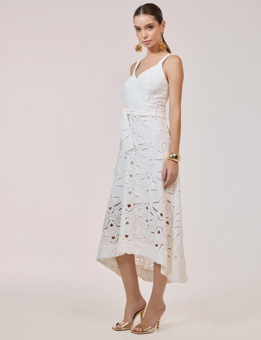 Vestido Off White Mullet com Bordados