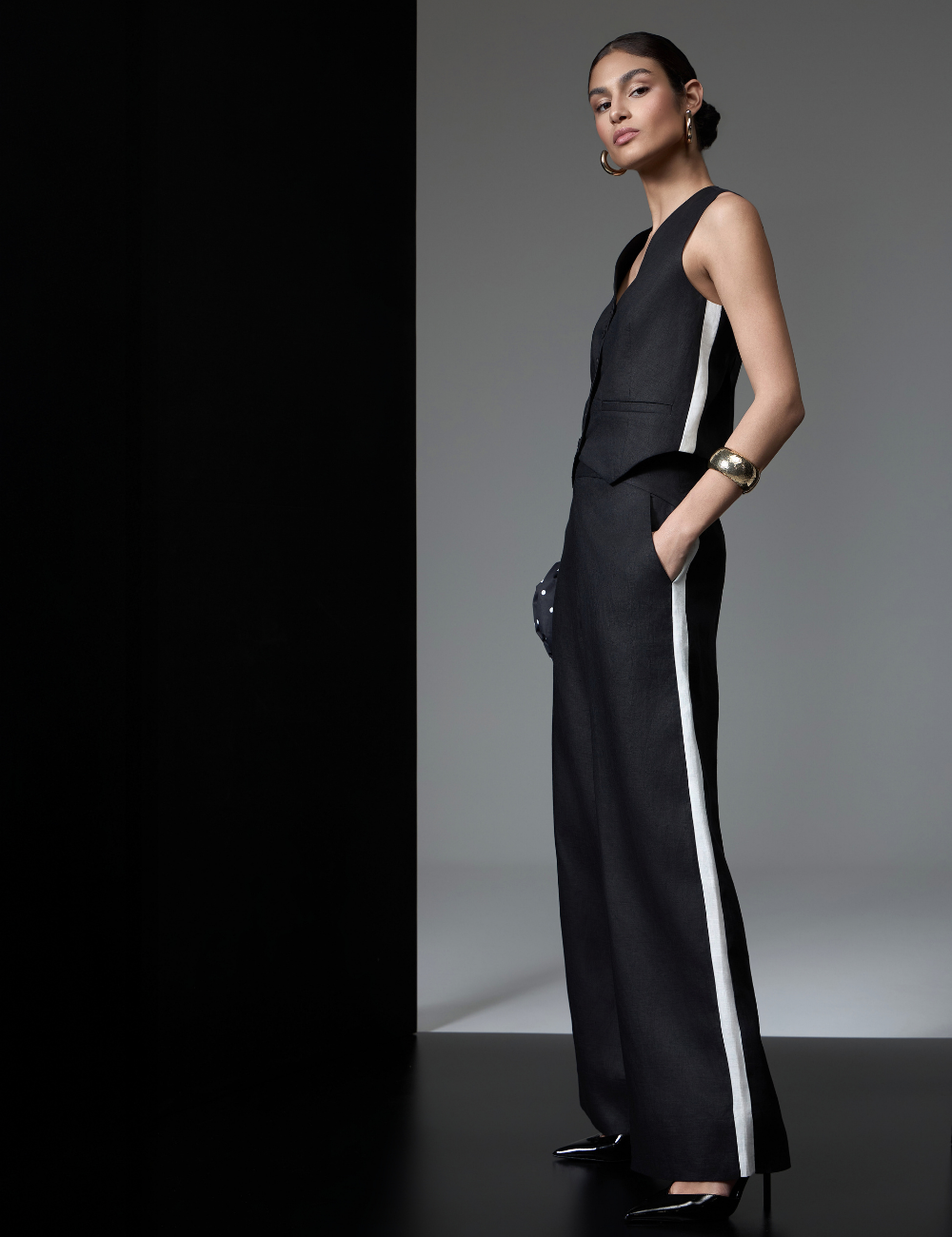 Conjunto Preto em Linho com Recorte