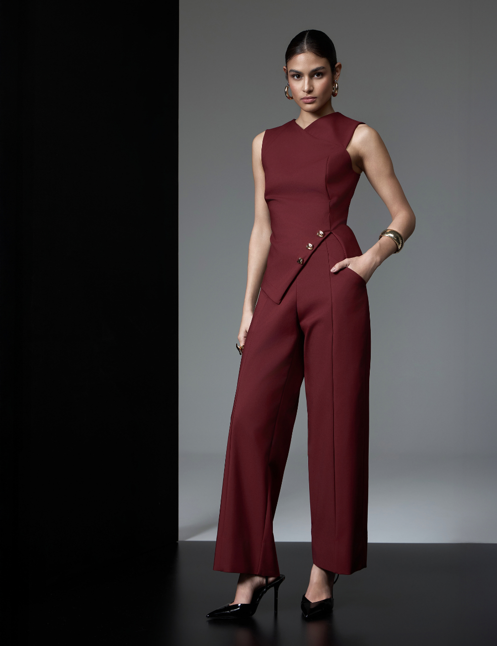 Conjunto Assimétrico Vinho com Botões