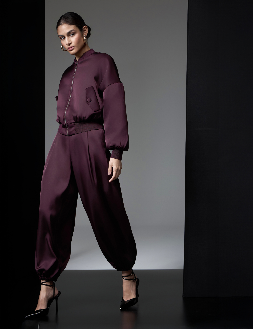 Jaqueta Bomber Roxa em Cetim