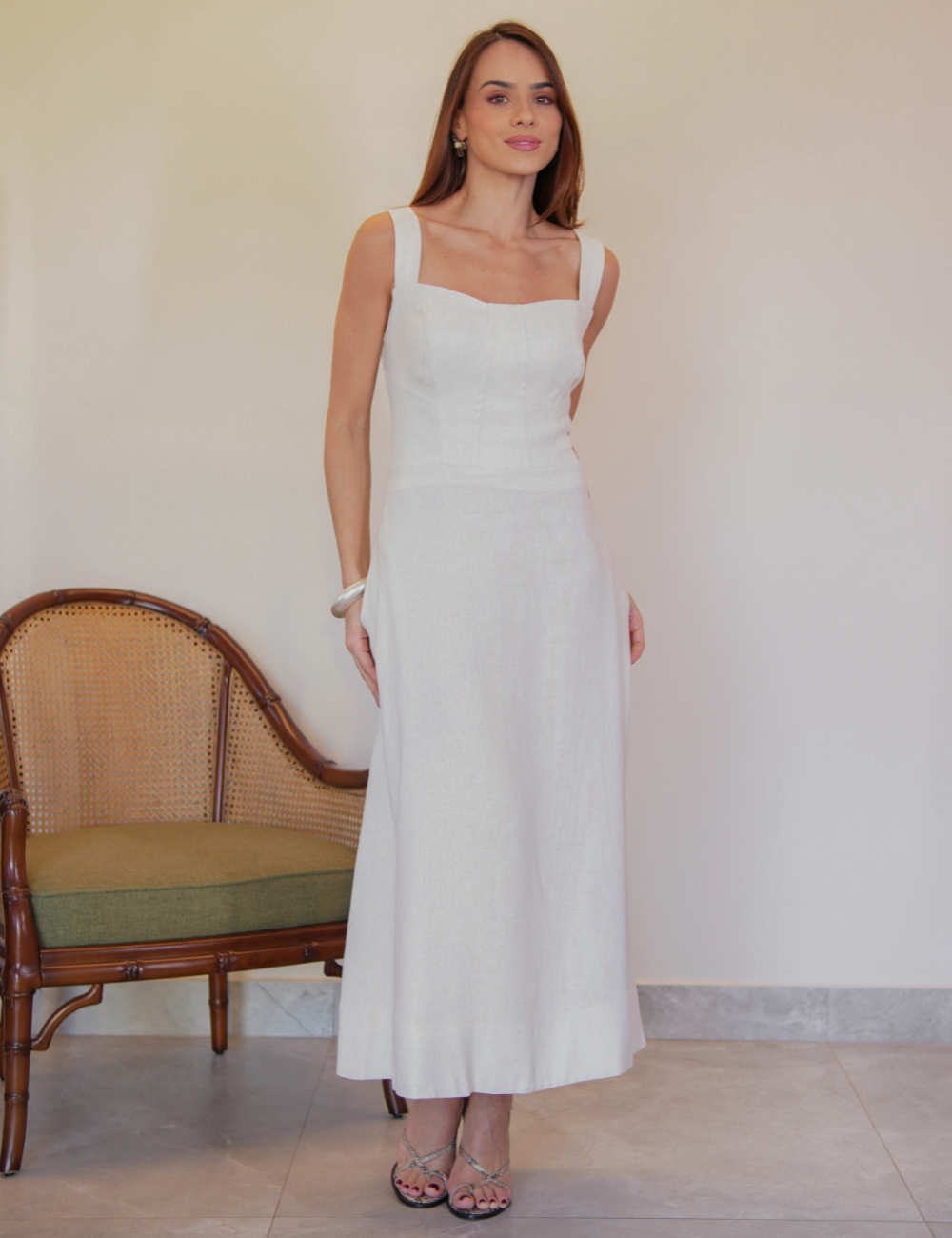 Vestido Midi Off White em Jacquard Espinha de Peixe