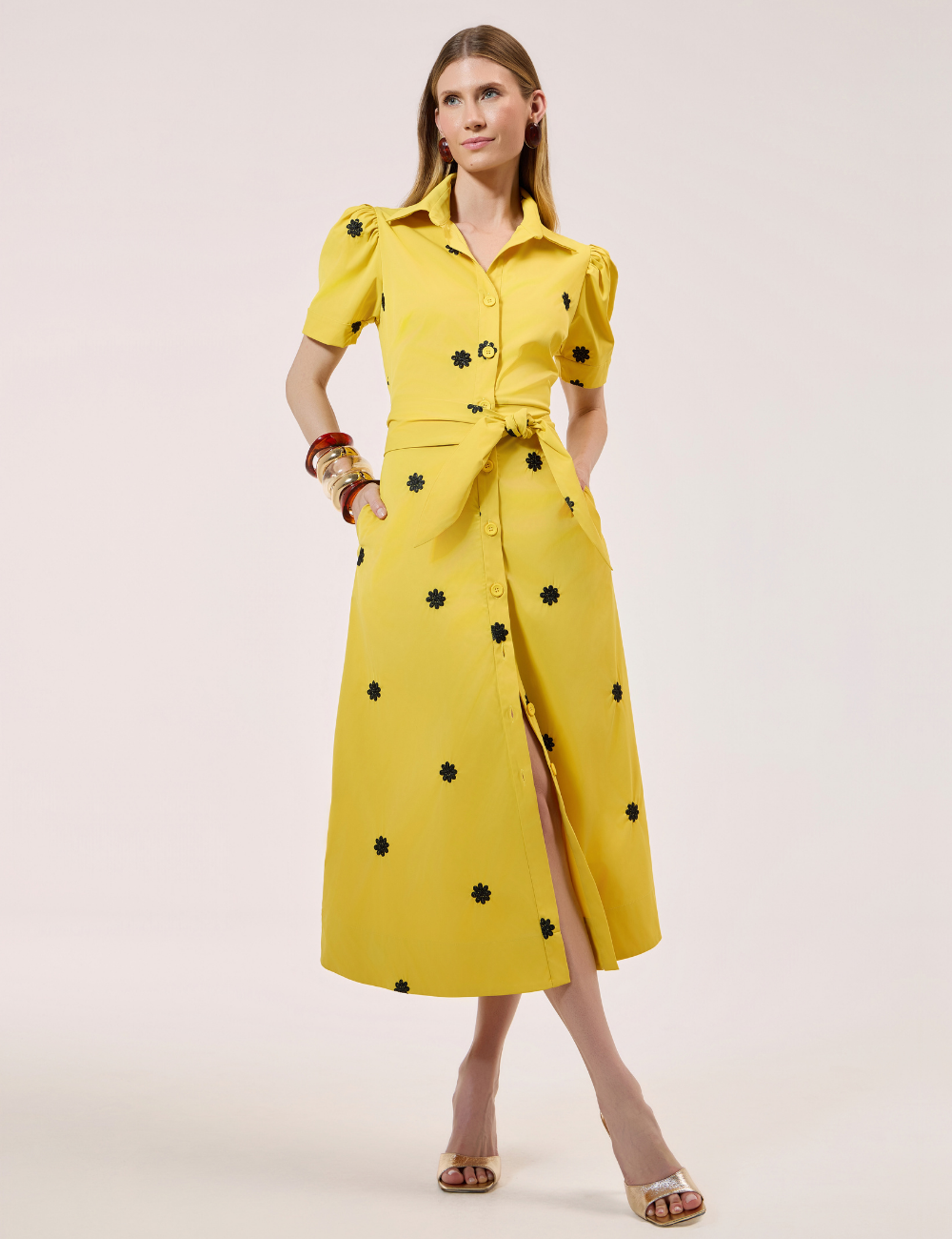 Chemise Amarelo com Bordados e Faixa