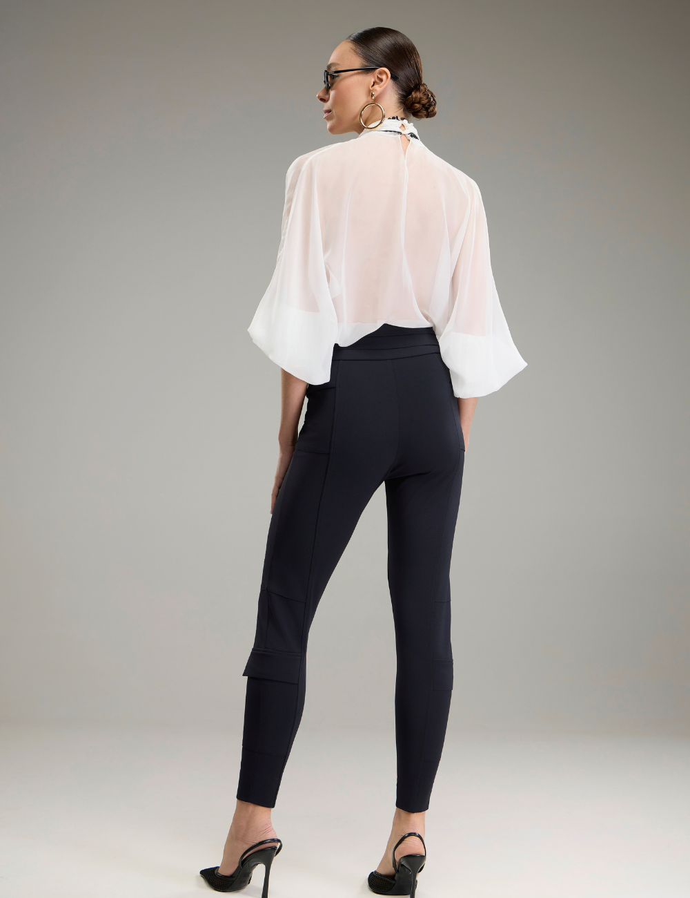 Calça Montaria Preta com Bolsos