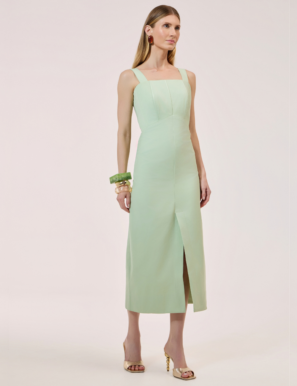 Vestido Midi Verde Claro com Recortes