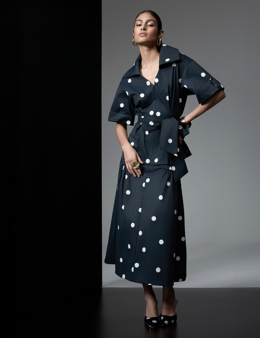 Maxi Blusa de Poás Preta com Faixa