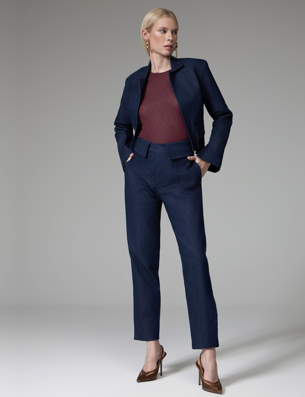 Jaqueta Jeans com Bolsos