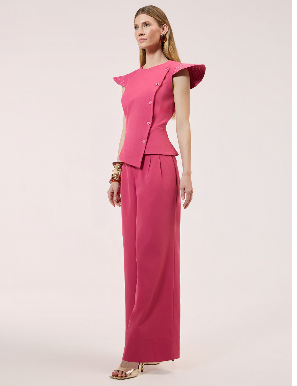 Conjunto Rosa Pespontado com Botões