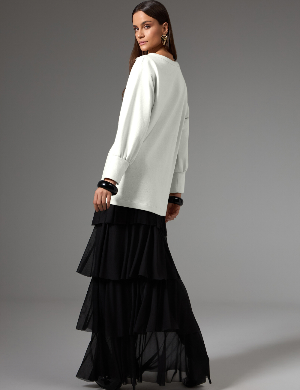 Blusa Alongada Off White em Moletom com Pedrarias
