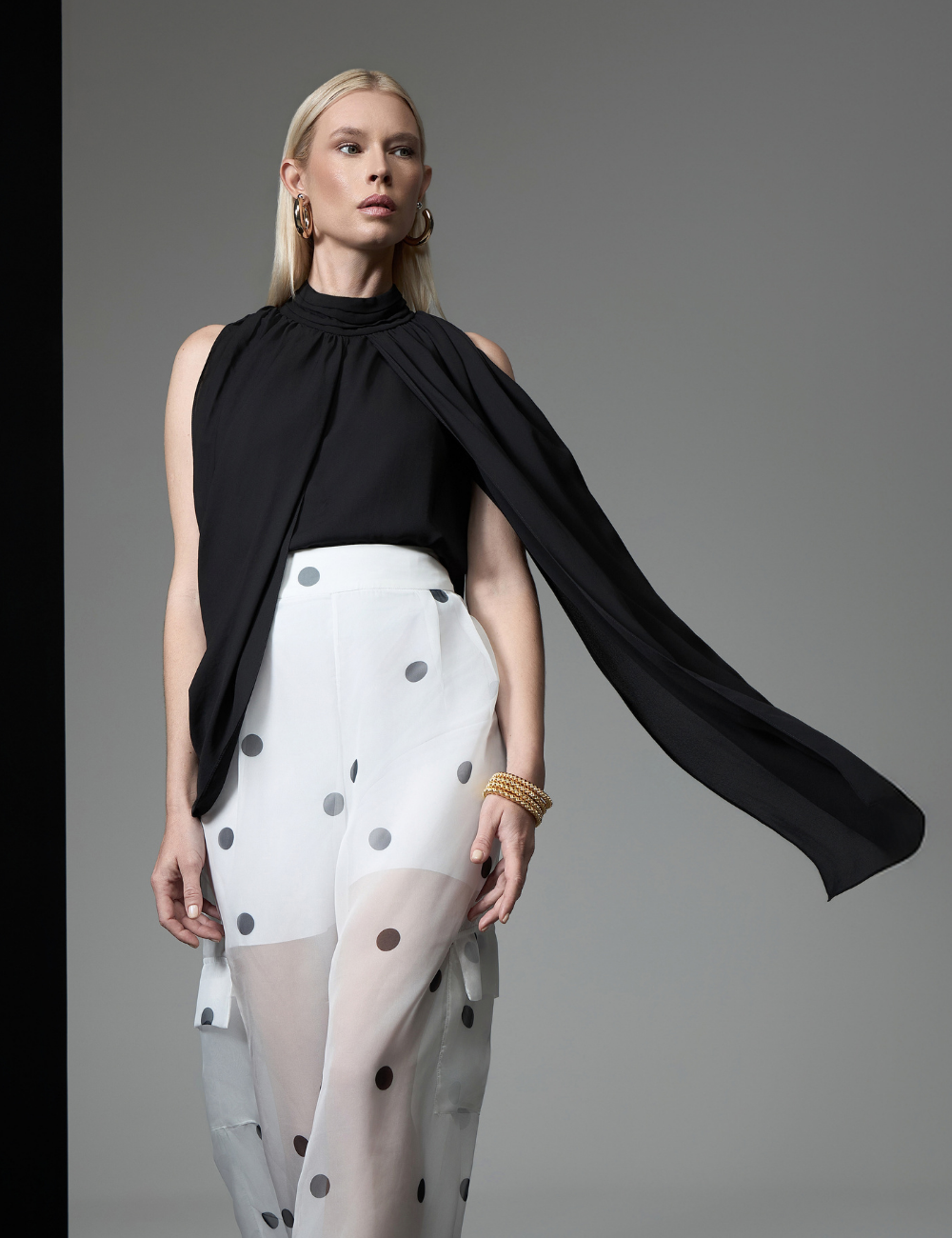 Blusa Alongada Preta