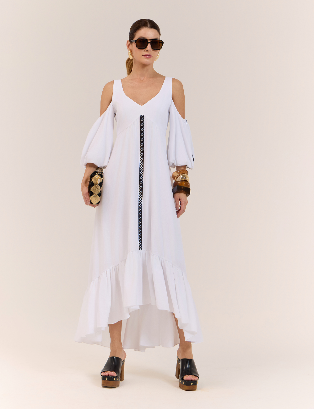 Vestido Mullet Off White com Detalhe em Renda