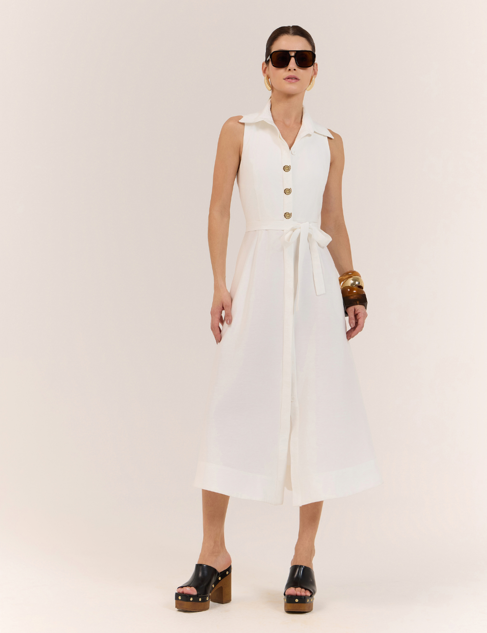 Vestido Midi Off White com Faixa