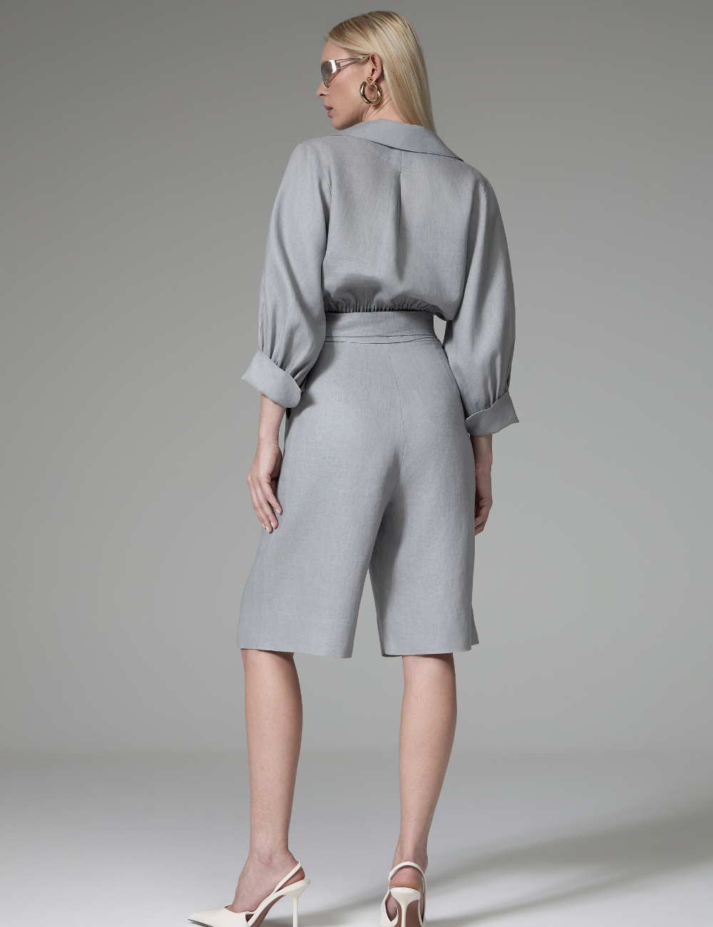 Conjunto Cinza em Linho com Bermuda