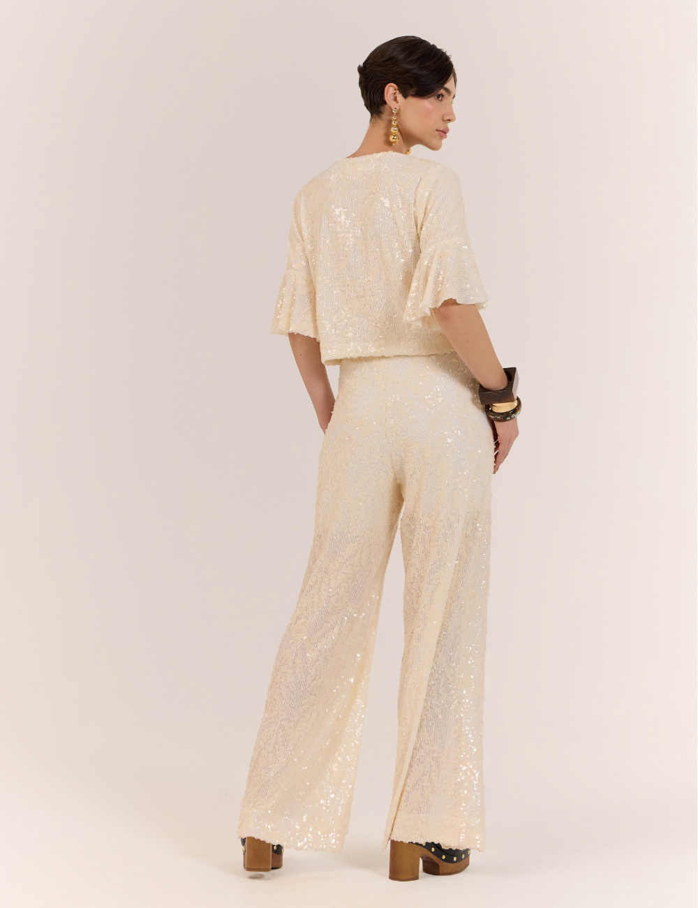 Blusa Off White em Paetês