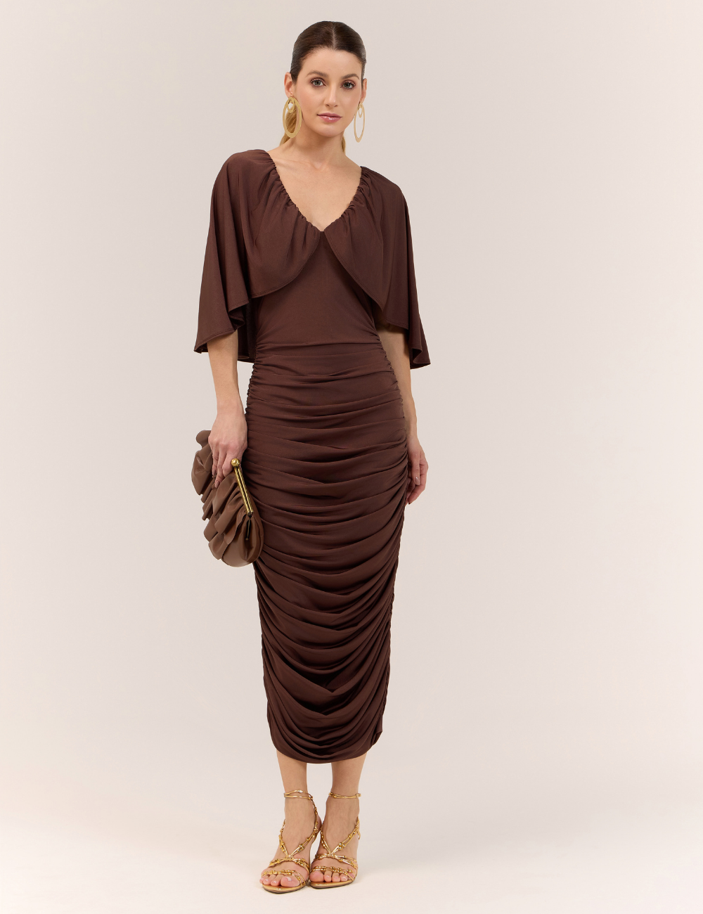 Vestido Marrom Midi com Franzidos