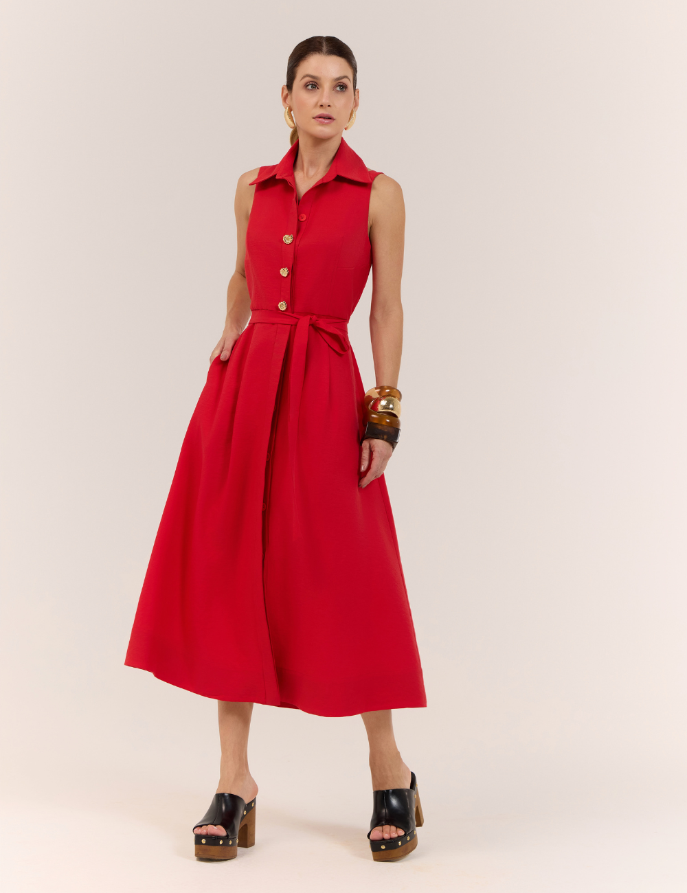 Vestido Midi Vermelho com Faixa