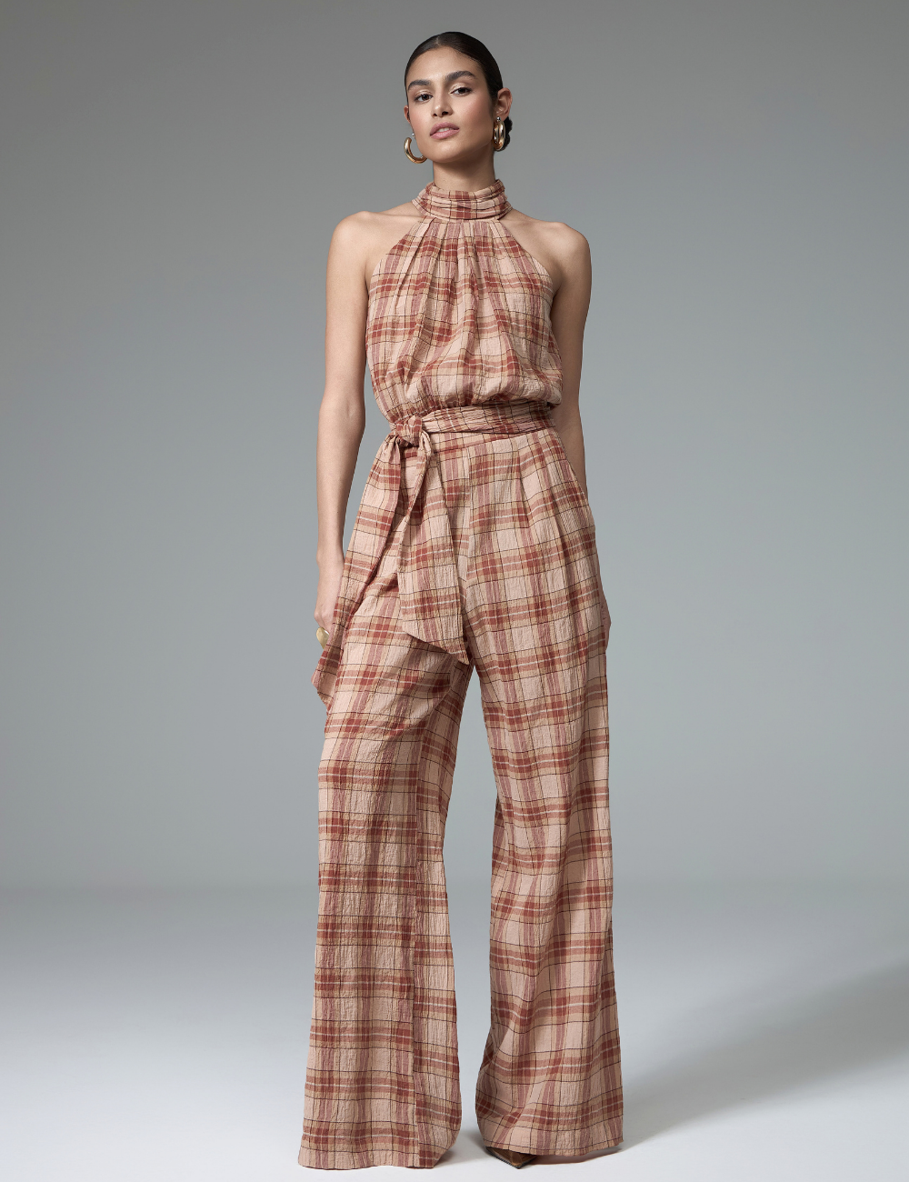 Macacão Marrom Xadrez com Faixa