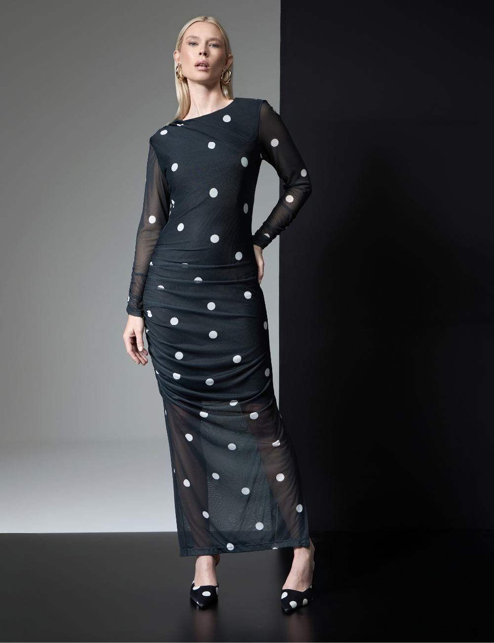 Vestido Longo de Poás Preto