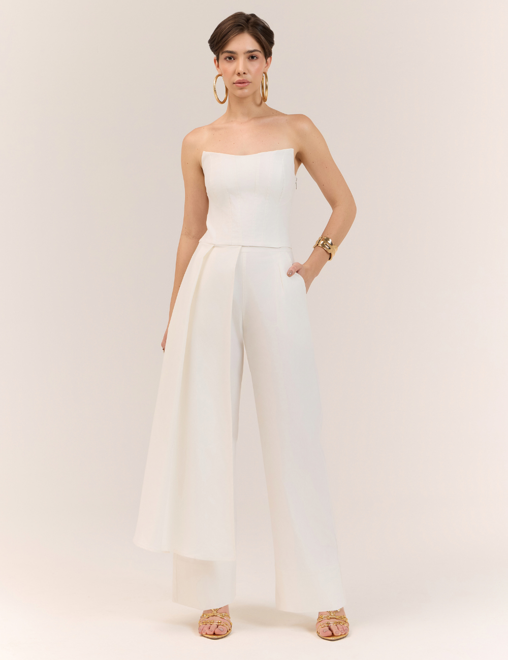 Conjunto Off White Estruturado em Sarja