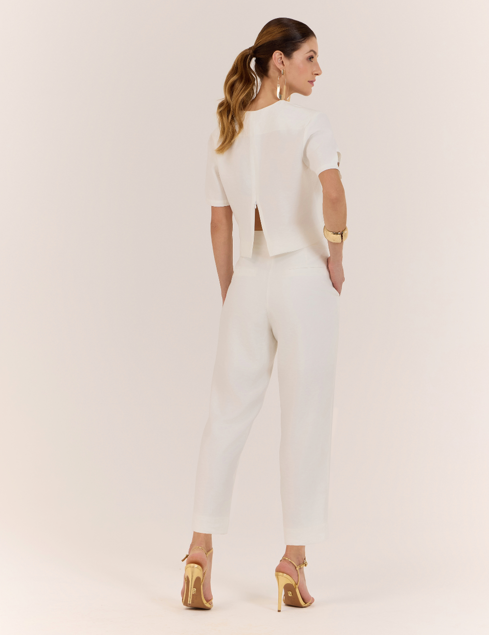 Conjunto Off White com Blusa e Calça