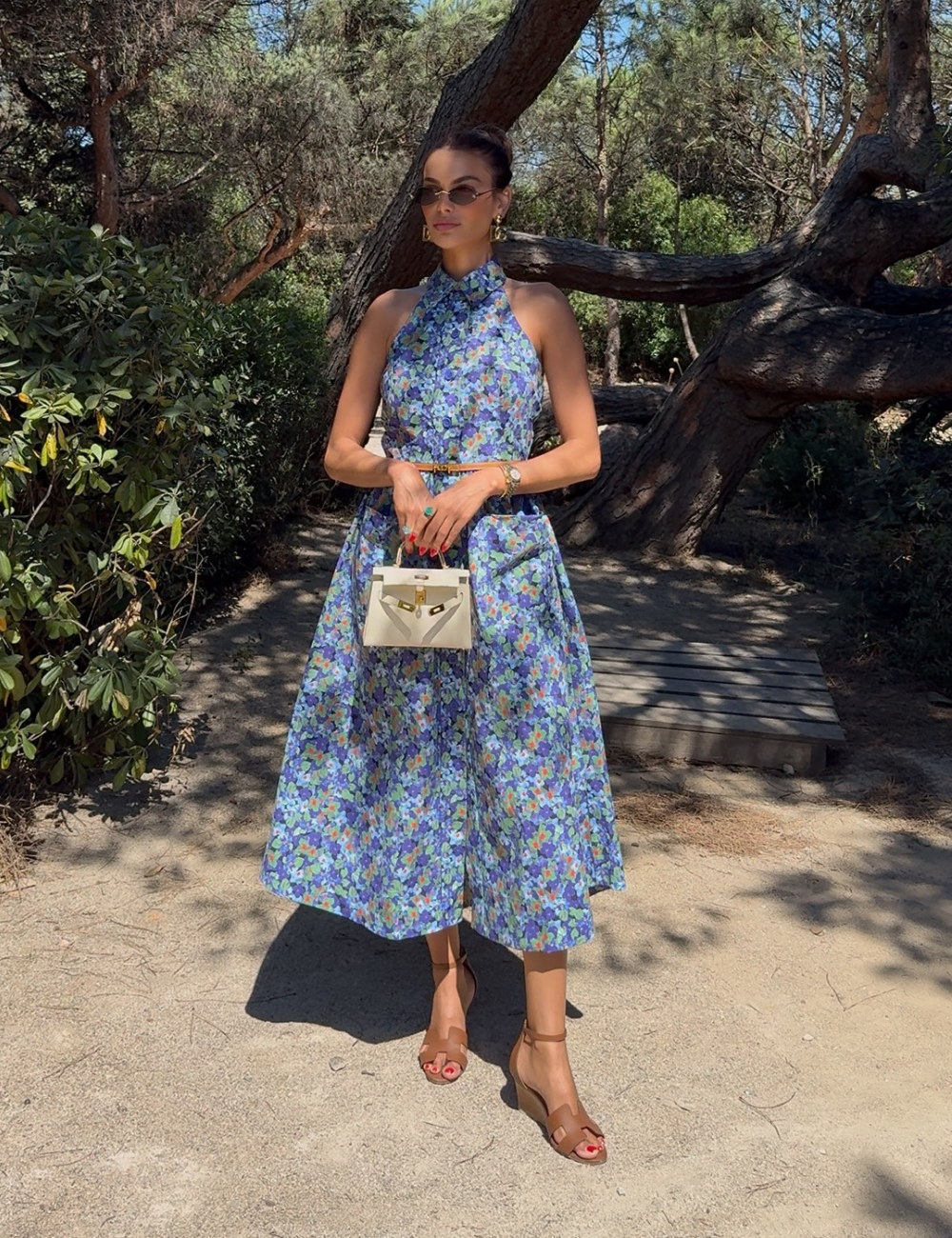 Vestido Longo Floral Azul com Bolsos