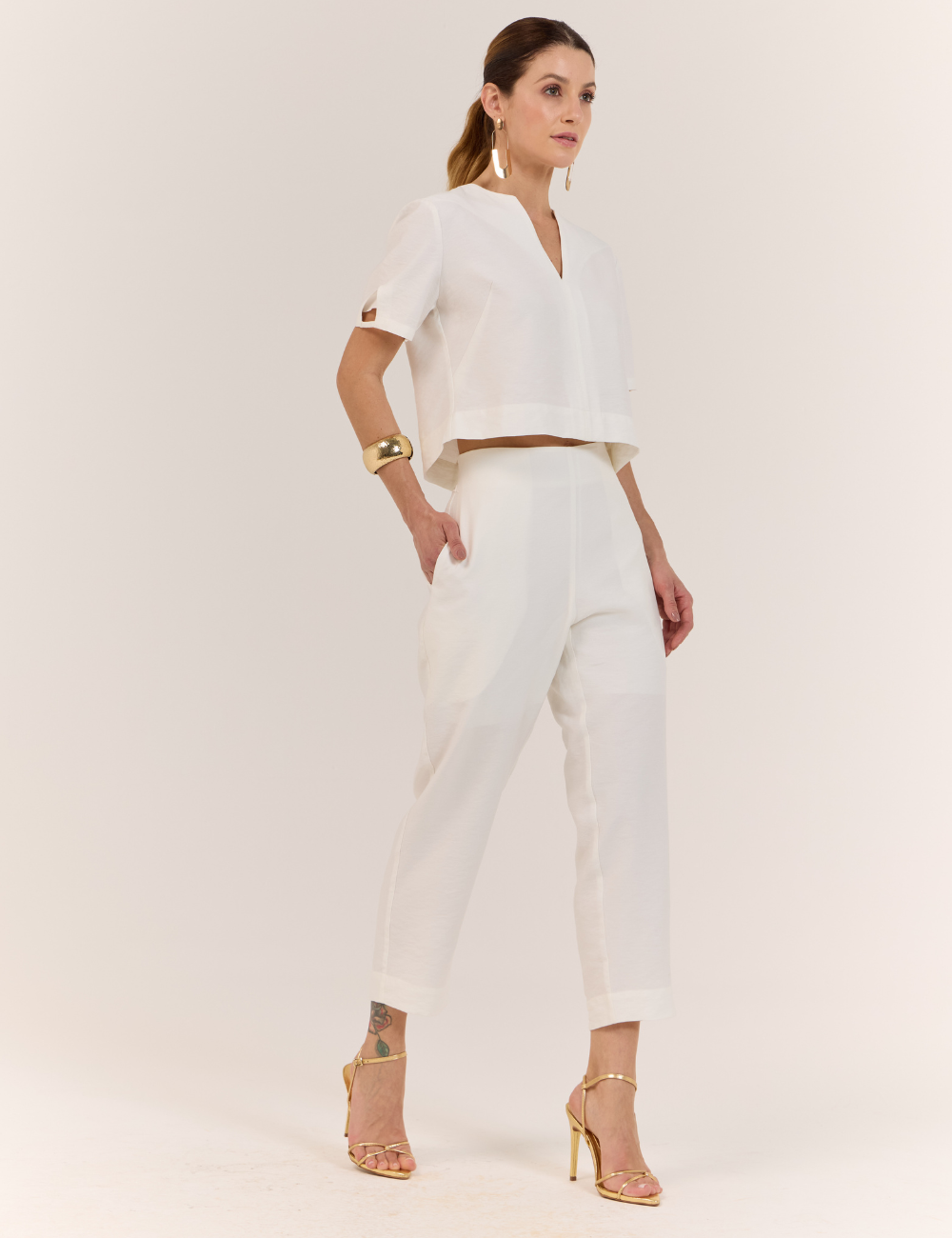 Conjunto Off White com Blusa e Calça